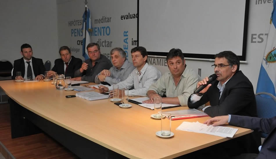 El ministro de la Producción participó de importante Congreso en Buenos Aires