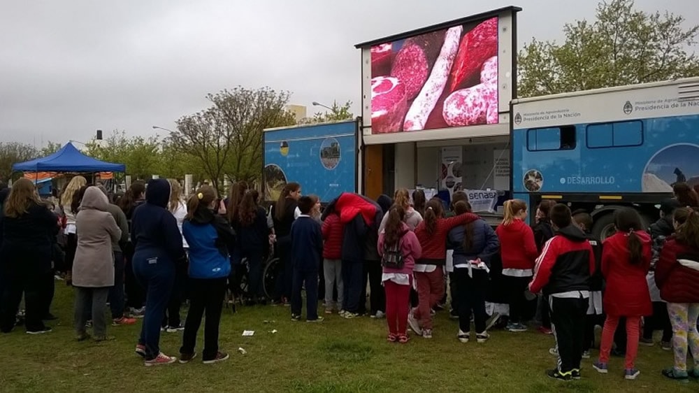 Información para el consumidor en la 91º Exposición Rural de Santa Rosa