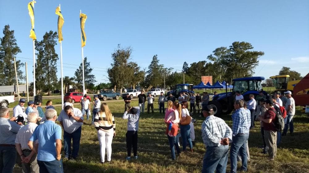 Grosso Tractores presentó la línea de forrajes de New Holland