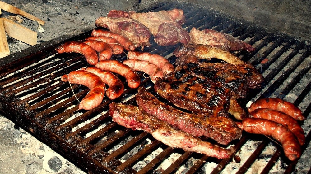 Más asado en la mesa: cada argentino comerá este año 4 kilos más de carne que en 2016