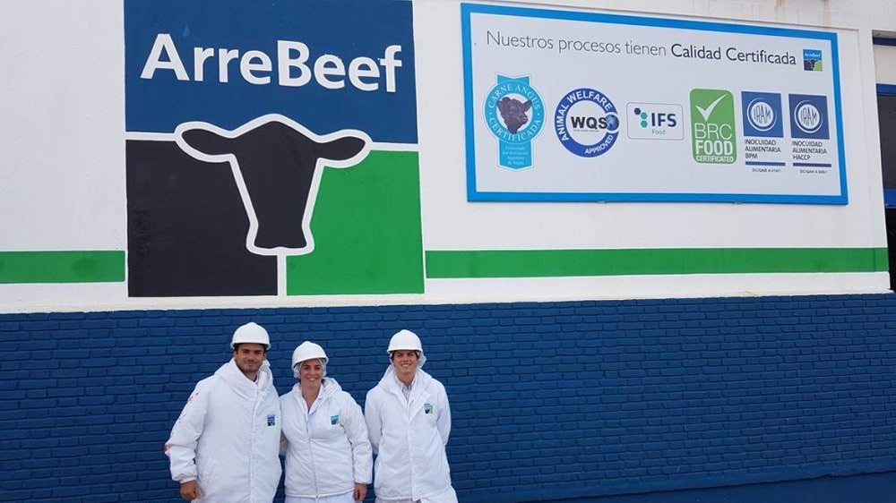 Un grupo brasileño interesado en comprar el frigorífico ArreBeef