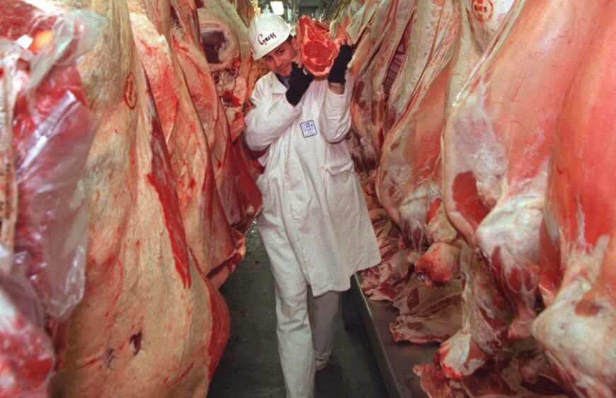 Los trabajadores de la carne acordaron un incremento salarial del 10 %