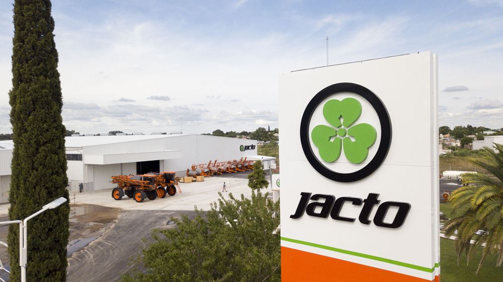 Jacto fabricará 4 modelos de pulverizadoras en Argentina