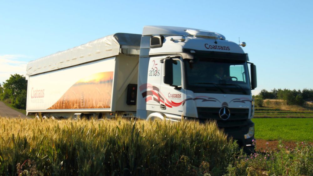 Aumentan la tarifa del transporte de cereal, pero continúa el paro