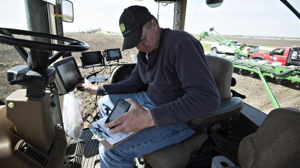 Trump analiza otorgar subsidios a sus “farmers”, que están trabajando a pérdida