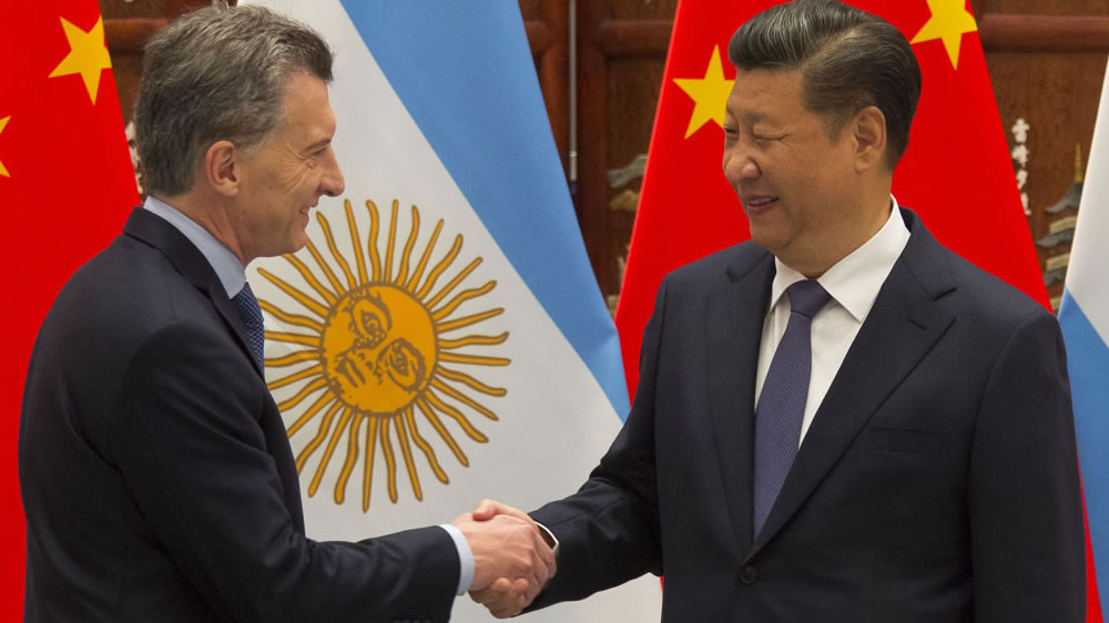 Tras el apoyo del G20, Macri viaja a los BRICS en busca de acordar obras con China