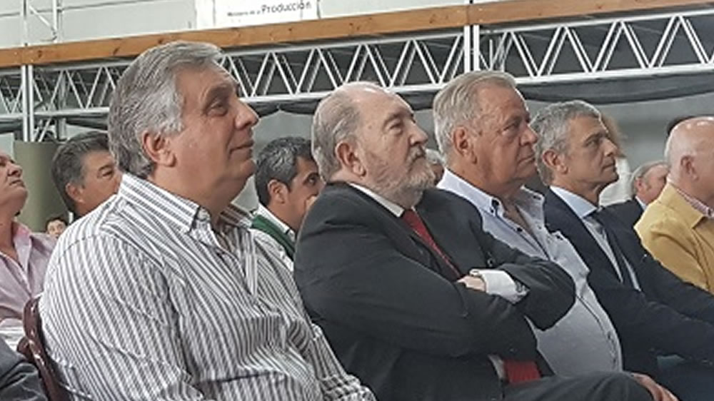 Verna encabezó el aniversario fundacional de la Planta Frigorífica de Bernasconi