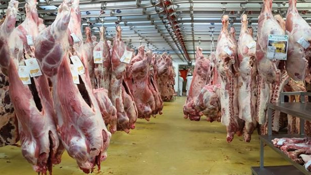 La discusión por retenciones se suma al conflicto por el cierre de exportaciones de la carne