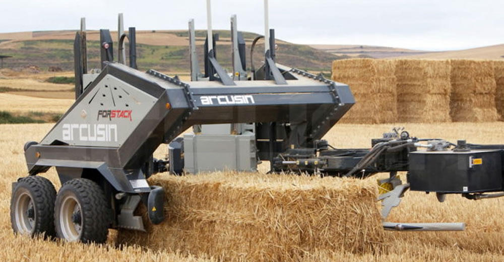 Arcusin llegó al mercado argentino con equipos de logística forrajera