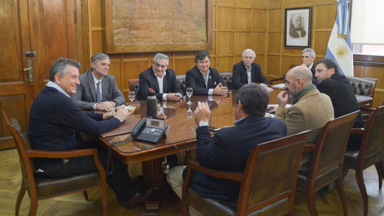 Mercosur-UE: Macri se reunió con la Mesa de Enlace del campo y aseguró que el acuerdo va a «ordenar la economía»
