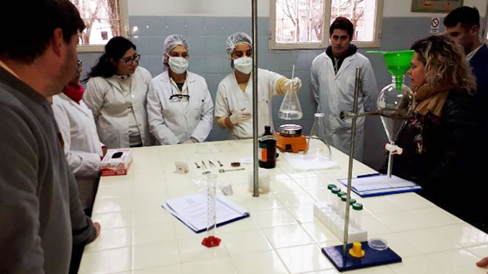 La Pampa: Formación de profesionales sobre prevención de zoonosis y salud pública