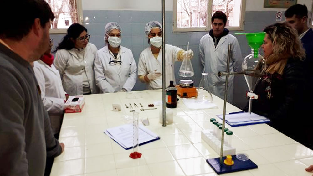 La Pampa: Formación de profesionales sobre prevención de zoonosis y salud pública