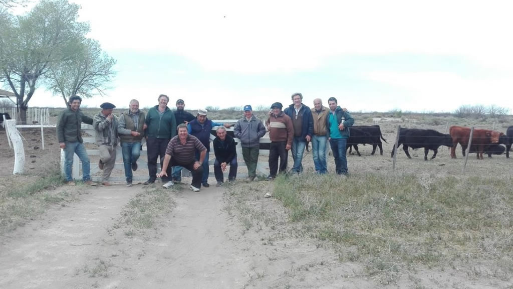 Grupo de Cambio Rural de Toay visitó distintas realidades productivas