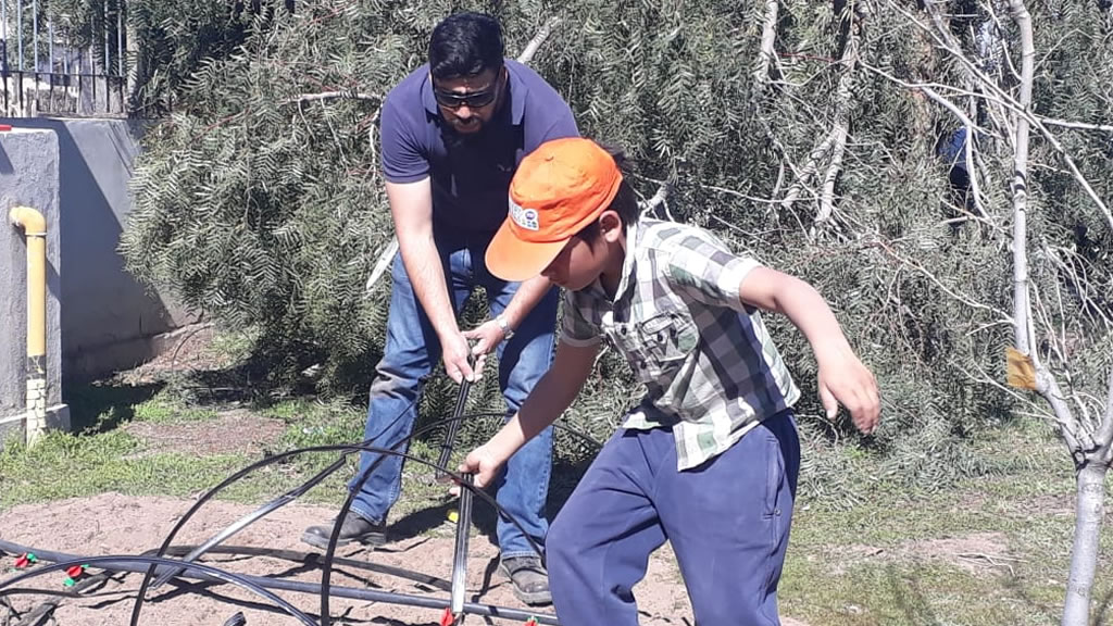 Túnel bajo para la Escuela de Apoyo a la Inclusión Nº 10 de 25 de Mayo