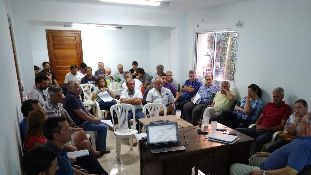 Agrónomos: Se reunieron para analizar los alcances del proyecto de la ley de «agroquímicos»