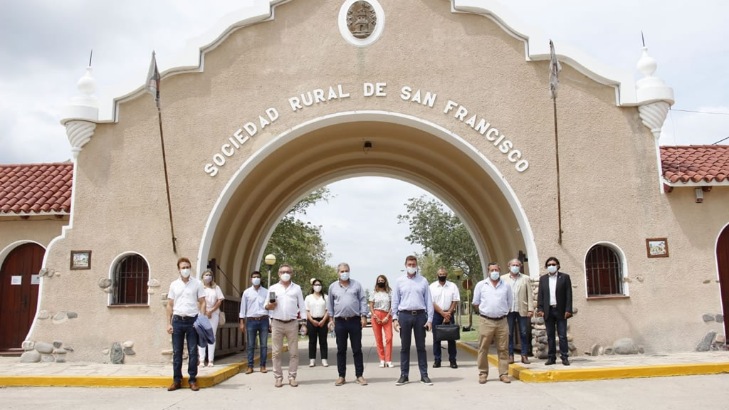 Lechería: Córdoba y Santa Fe pedirán que sea considerada una economía regional