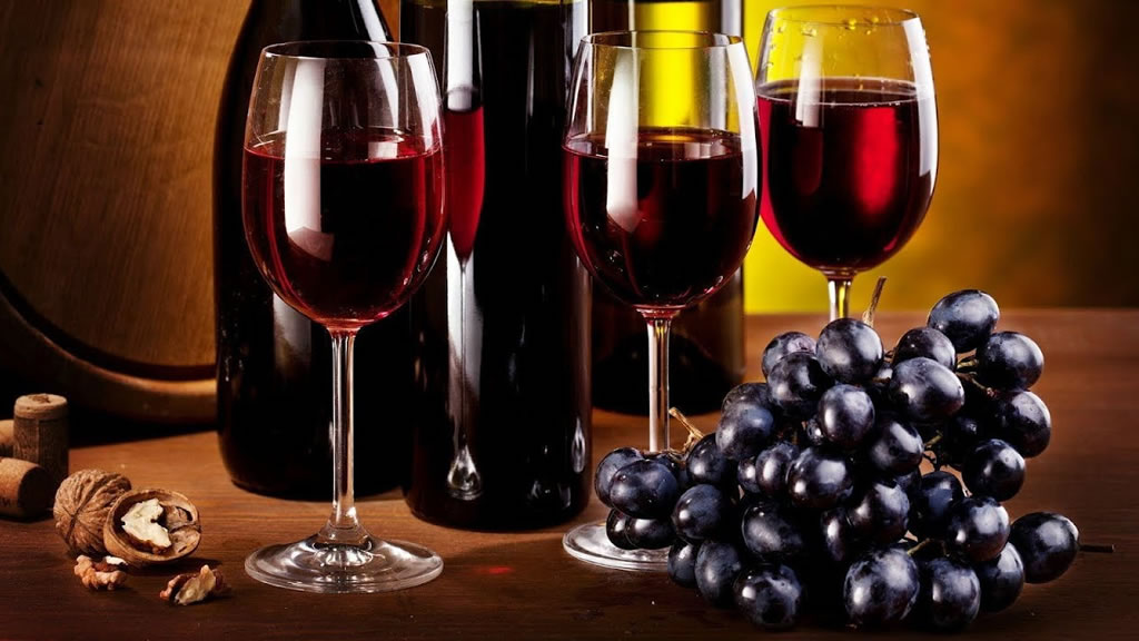“Situación crítica”: bodegas advierten que cayó 31% la exportación de vinos por el dólar oficial y las trabas para importar