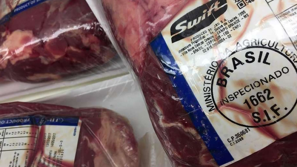 Arabia Saudita suspende las compras a 5 frigoríficos en Brasil tras casos de vaca loca