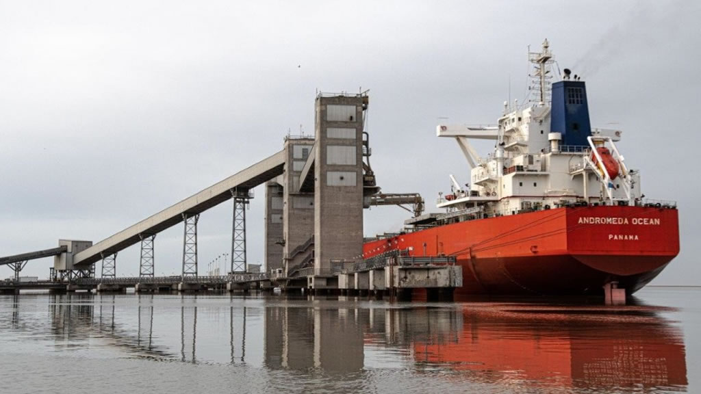 El puerto de Bahía Blanca cerró un semestre comercial récord