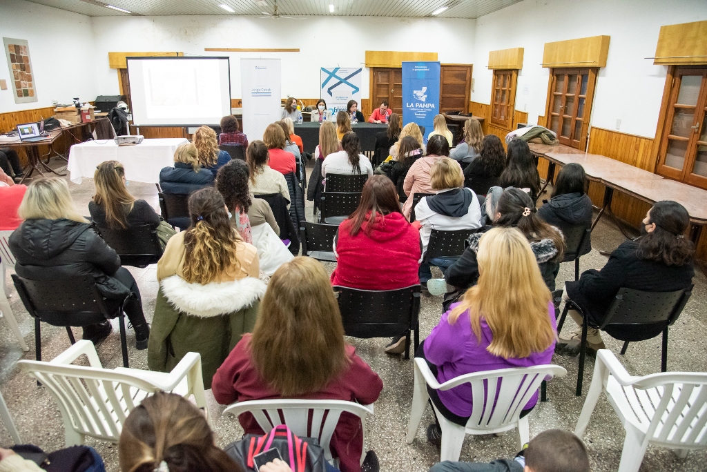 Nuevo Conversatorio de Mujeres y Diversidades en localidades del interior