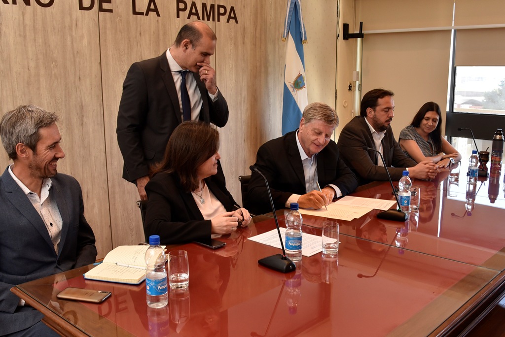 Se presentaron 14 propuestas para reactivar la “ex planta Calzar”