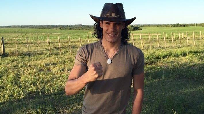 Edinson Cavani: entre el futbol y su vida en su estancia de más de 1.000 hectáreas en Salto