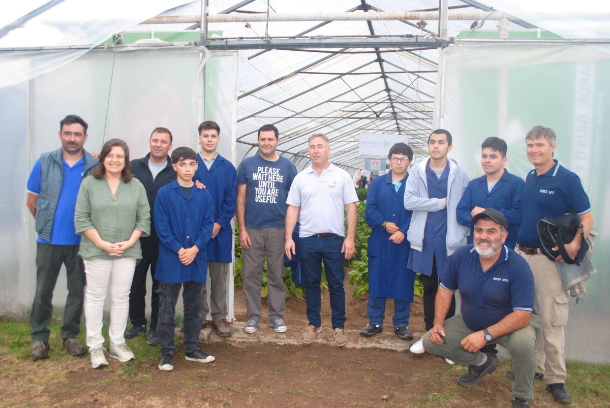 Estudiantes alvearenses participaron de la jornada Hortícola del CERET