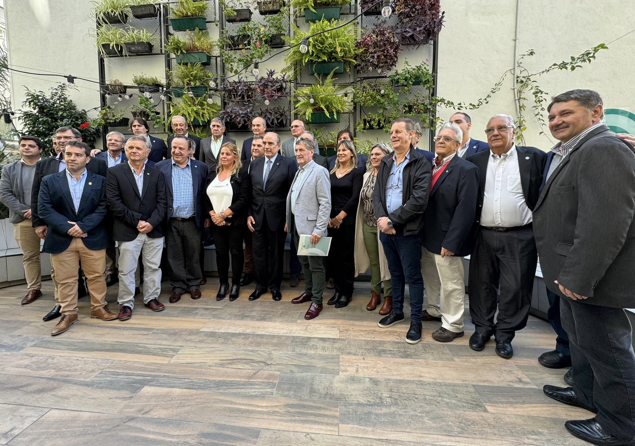 Almuerzo: Coninagro le planteó a Guillermo Francos que el campo necesita previsibilidad y señales para invertir