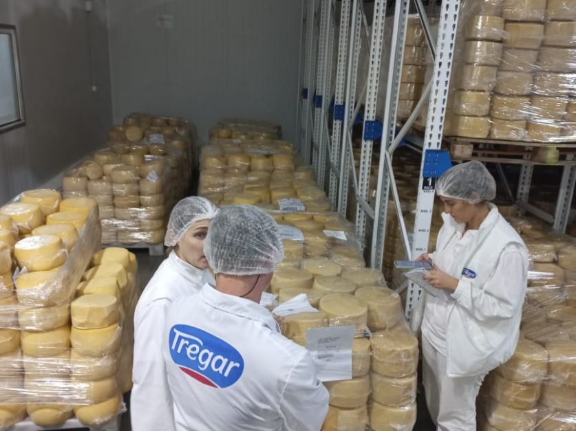 Fiscalizan procedimientos y requisitos para exportar productos lácteos