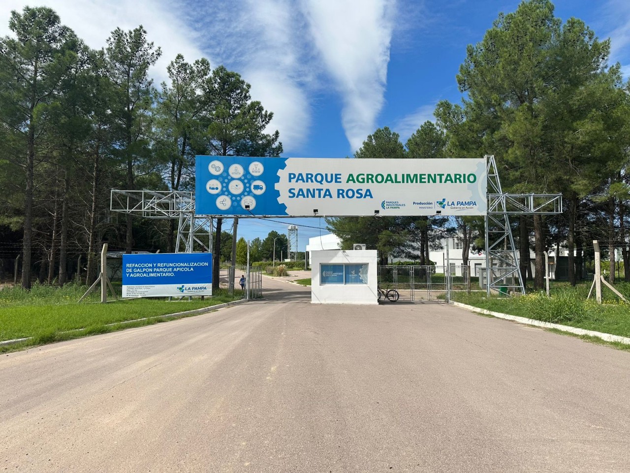 Ministra de la Producción recorrió al Parque Agroalimentario de Santa Rosa