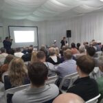 Análisis económico y debate agropecuario: exitosa jornada en Embajador Martini