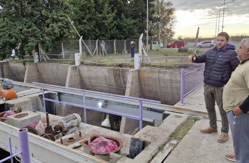 Reinician tareas de mantenimiento en el Puente Dique “Punto Unido” para optimizar el sistema del Río Colorado