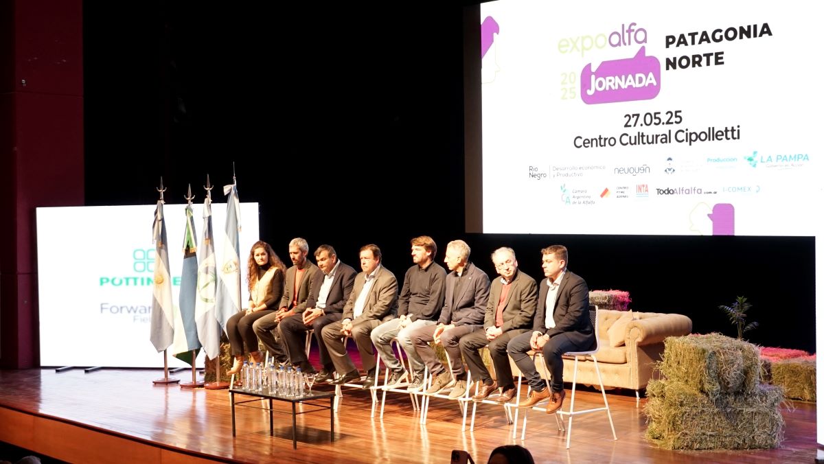 La Pampa dijo presente en Expo Alfa Patagonia Norte con su experiencia en alfalfa y riego eficiente