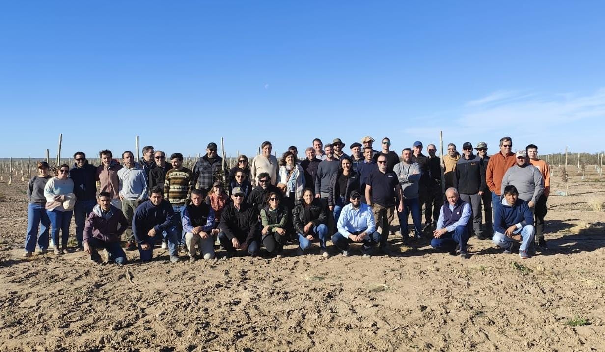 Pistacho y Frutos Secos Impulsan la Diversificación Productiva en el Oeste Pampeano: Exitosa Jornada de Capacitación en Casa de Piedra