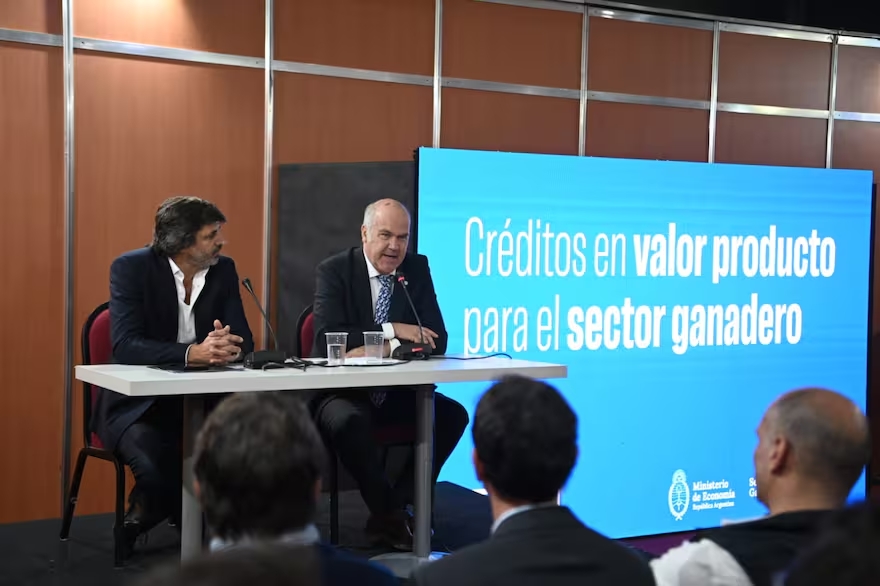 Lanzan crédito innovador: podrá devolverse en kilos de carne para potenciar la ganadería