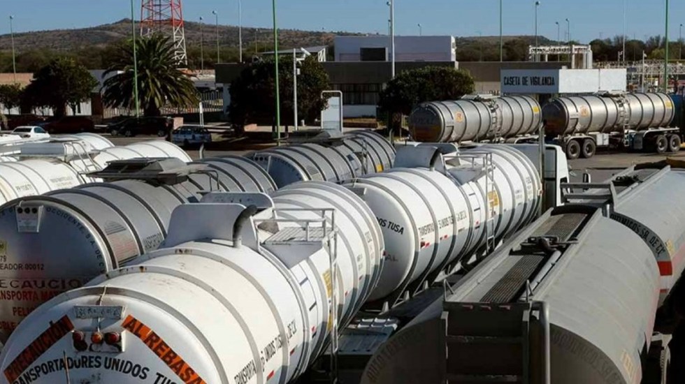 Argentina suspende transporte de combustible en el Paraná y preocupa a importadores paraguayos por posibles impactos