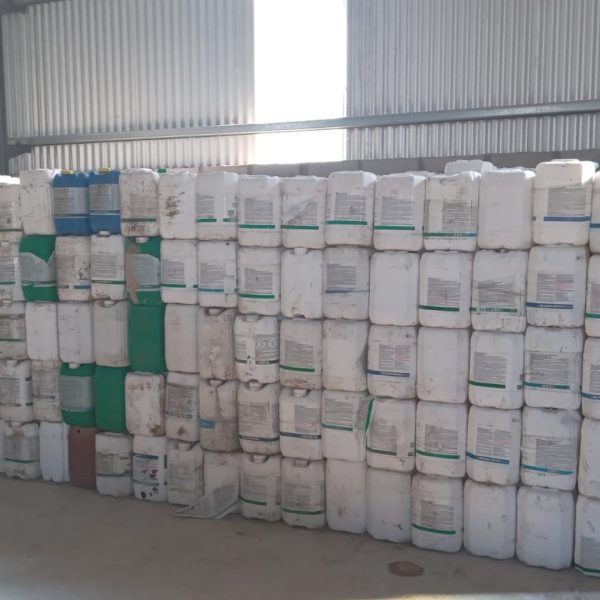 Senasa actualizó la norma para comercializar fitosanitarios en envases retornables y a granel