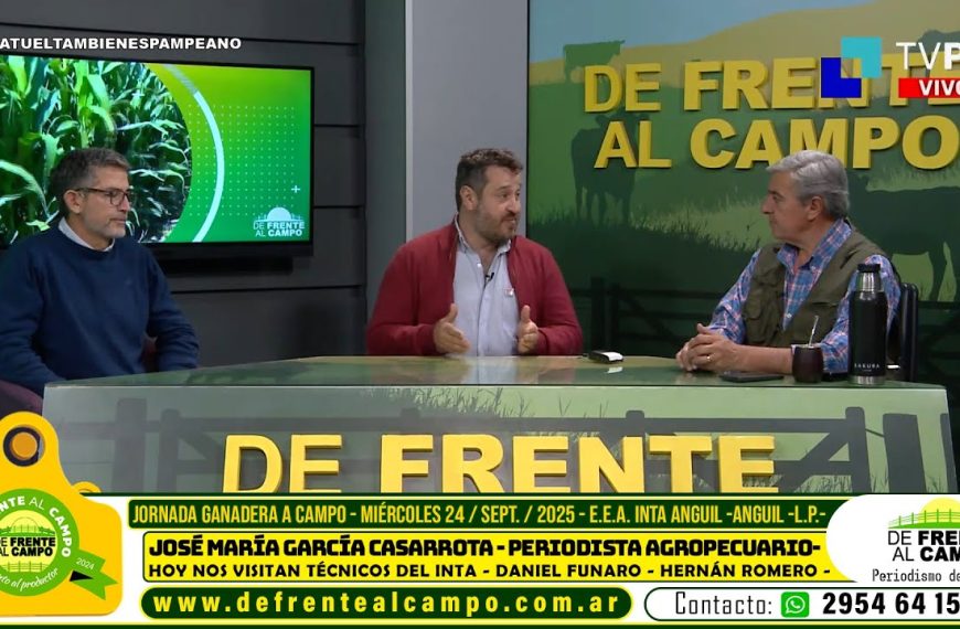 Daniel Funaro y Hernán Romero del INTA Anguil durante una entrevista en la jornada ganadera