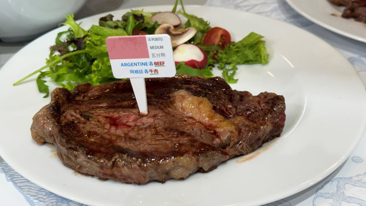 La carne argentina busca fortalecer su presencia en China con el IPCVA en la feria CIIE 2025